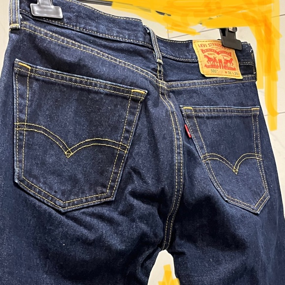 Levi Jeans - Picture 3 of 7